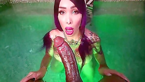 Presents: Katy Leon Loves Bbc 20 Min