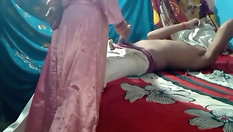 Bhabhi Ko Bedroom Me Chod Diya