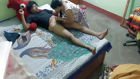 Desi Salu Bhabhi Boyfriend Fuck