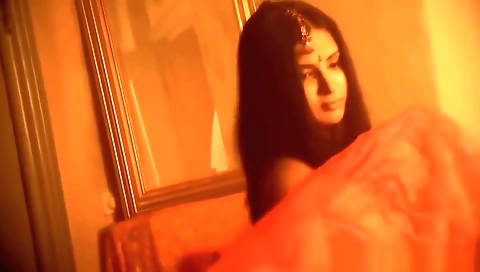 Indian Babe Knows Your Desires