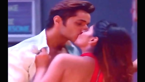 Indian actress Karishma Sharma sex scene Ragini MMS kissing boobs nude hot
