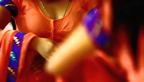 Telugu Hot Actress Mamatha Hot Romance Scane In Dream